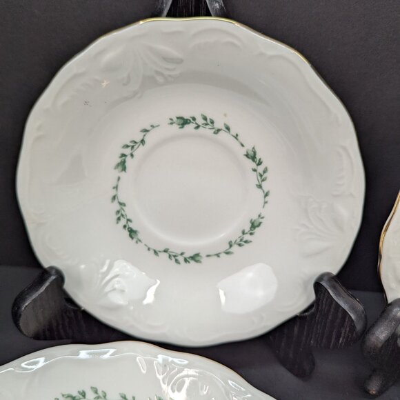Gibson Designs Victorian Rose Replacement 3 Soup Bowls Gold Trim and 2 Saucers - Picture 2 of 13